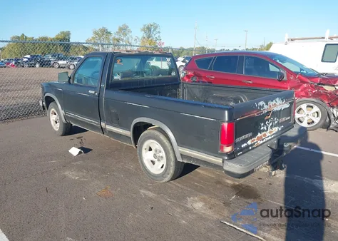 1993 GMC Sonoma из США, поврежденный, VIN 1GTCS14R7P8521833